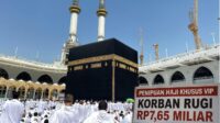 Ilustrasi suasana Masjidil Haram dengan Ka'bah di Makkah, Arab Saudi