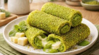 Risol matcha dengan kulit renyah dan isian krim teh hijau yang lumer menjadi jajanan viral asal Yogyakarta Risol matcha dengan kulit renyah dan isian krim teh hijau yang lumer menjadi jajanan viral asal Yogyakarta