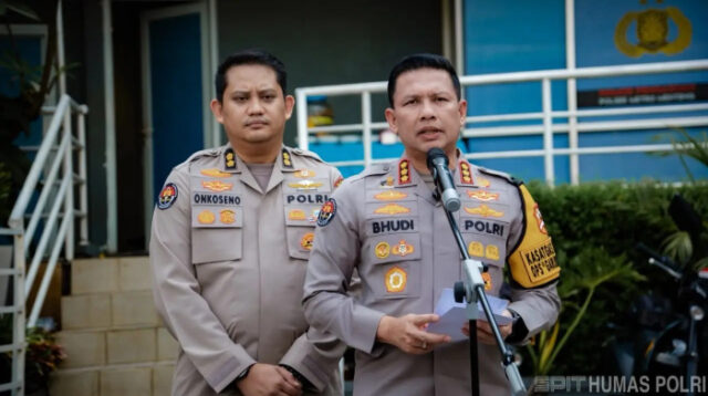 Polda Metro Jaya menyiapkan personel gabungan untuk mengamankan aksi buruh